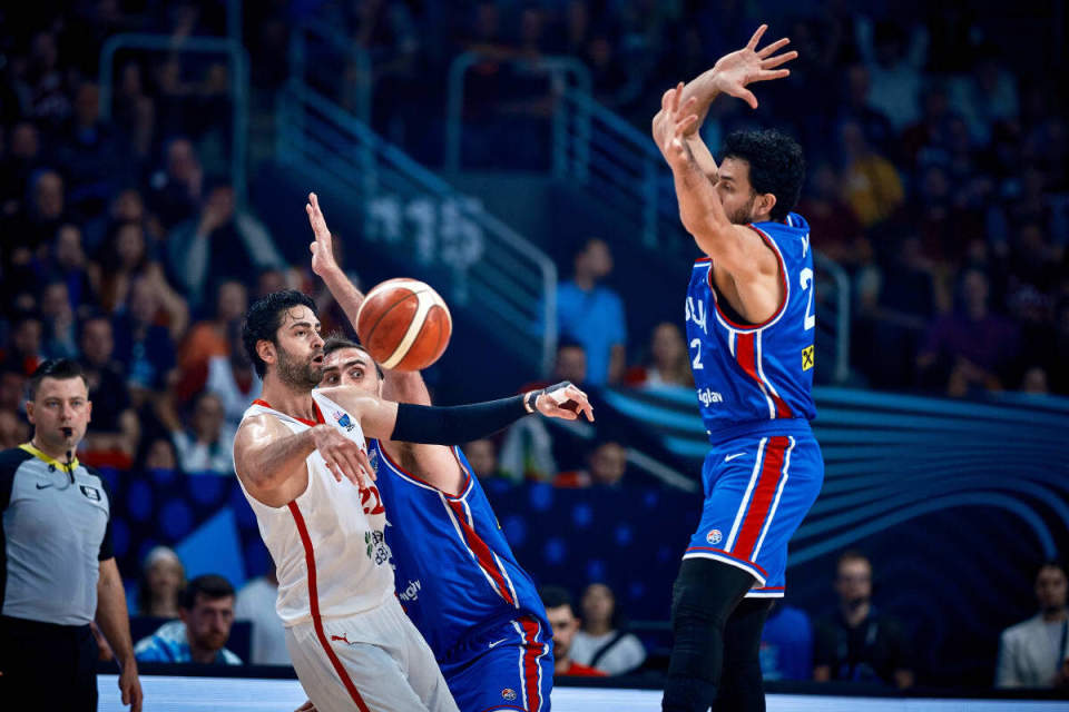 img, 是在本场比