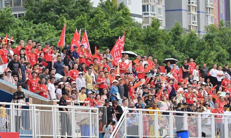 李雪芮十分, 罗笛 李雪芮十分, 罗笛